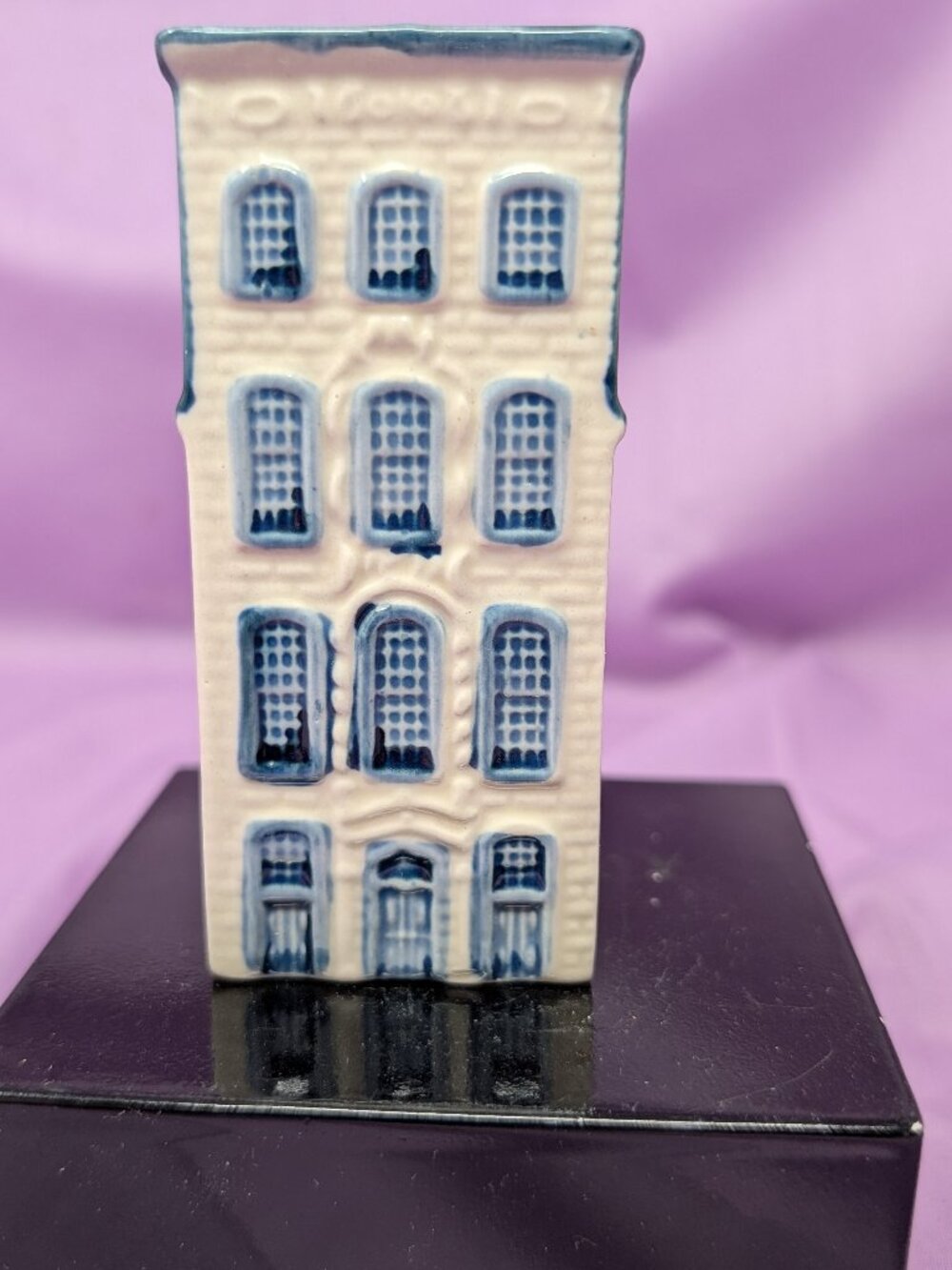 KLM Blue Delft House #27